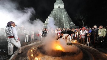 201123-guatemala-maya-calendar-tikal-celebration