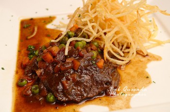 Guisado de Carrilleras de Buey con Verduritas Estofadas 