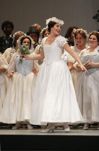 Florida Grand Opera's new production of La sonnambula