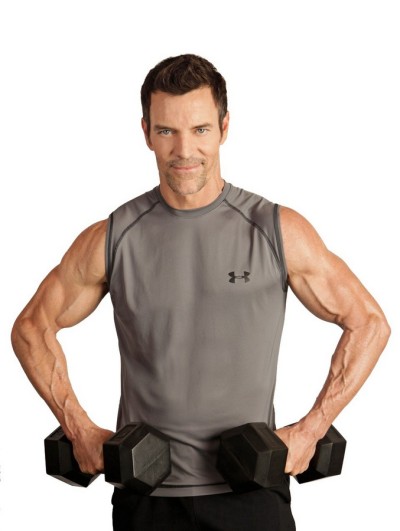 Tony Horton_P90X_SWEATUSA