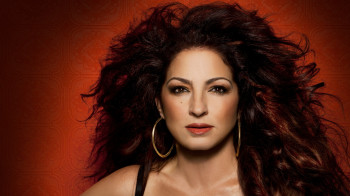 gloria-estefan--miami-sound-machine-51dea67c0d411