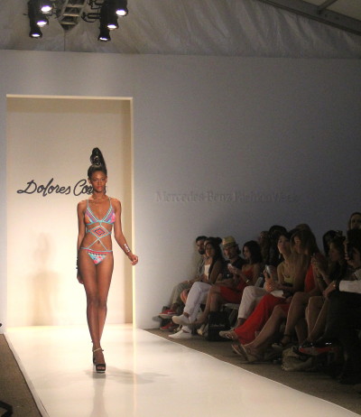 Dolores CortÃ©s presented her Urban Safari collection in the CabaÃ±a Grande